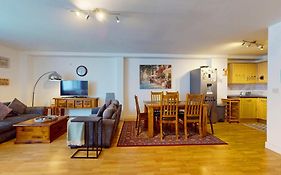 Bermondsey Apartment